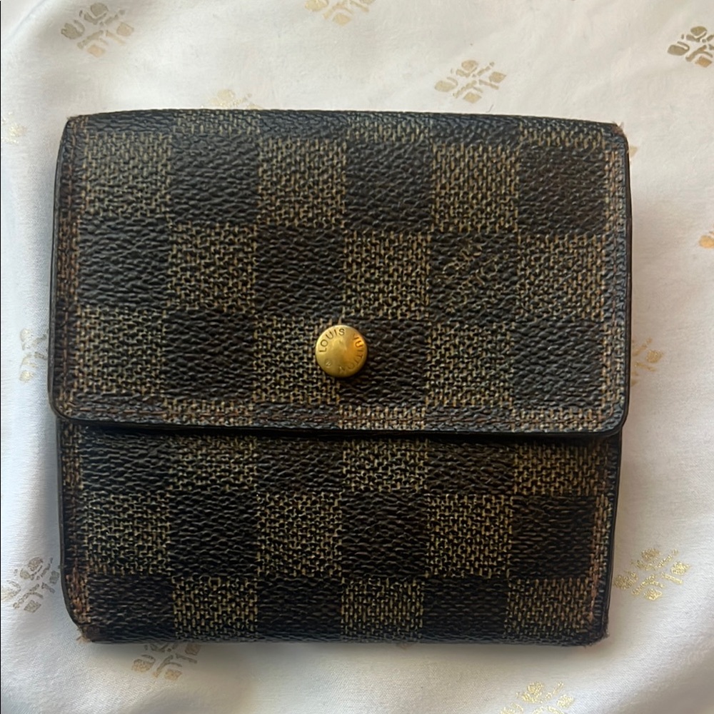Authentic Louis Vuitton Checkered Wallet